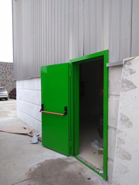 tse belgesi, tse li yangın kapısı, tescilli yangın kapısı, belgeli kapı,yangın kapısı, yangın kapısı gaziantep, uygun yangın kapısı, panik bar, yangın kapısı firmaları, yangına dayanıklı kapı, camlı yangın kapısı, çift kanat yangın kapısı, gaziantep yangın kapıları, yangın kapısı imalatı